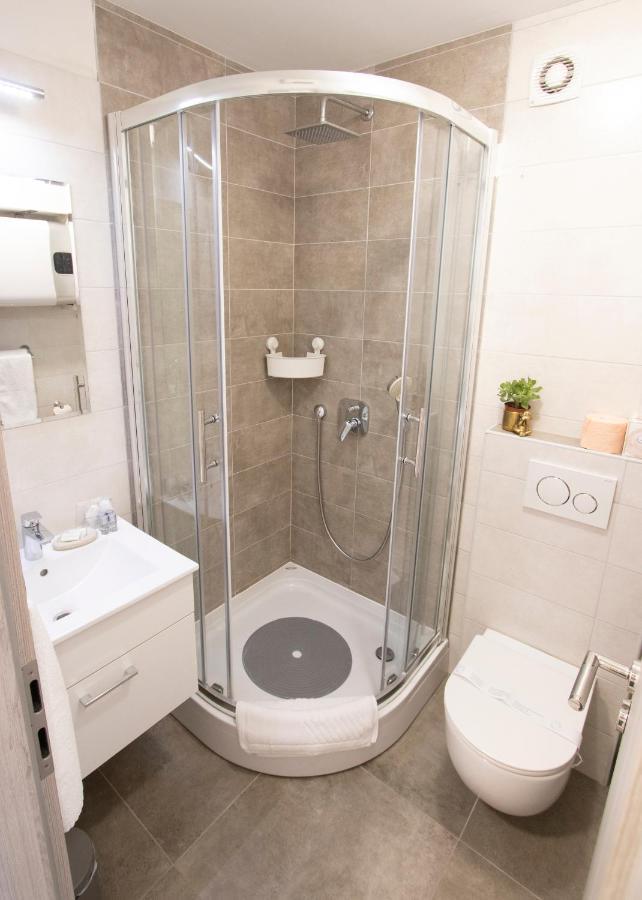 Calm Apartment & Room Zadar Bagian luar foto