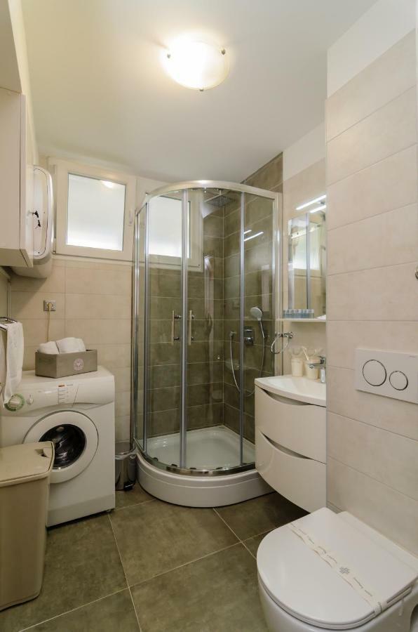 Calm Apartment & Room Zadar Bagian luar foto