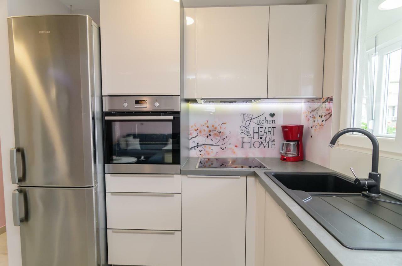 Calm Apartment & Room Zadar Bagian luar foto