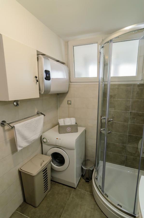 Calm Apartment & Room Zadar Bagian luar foto