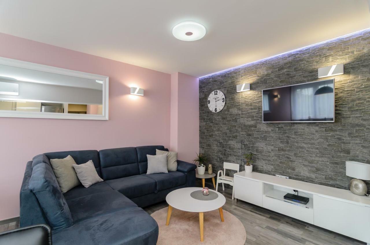 Calm Apartment & Room Zadar Bagian luar foto