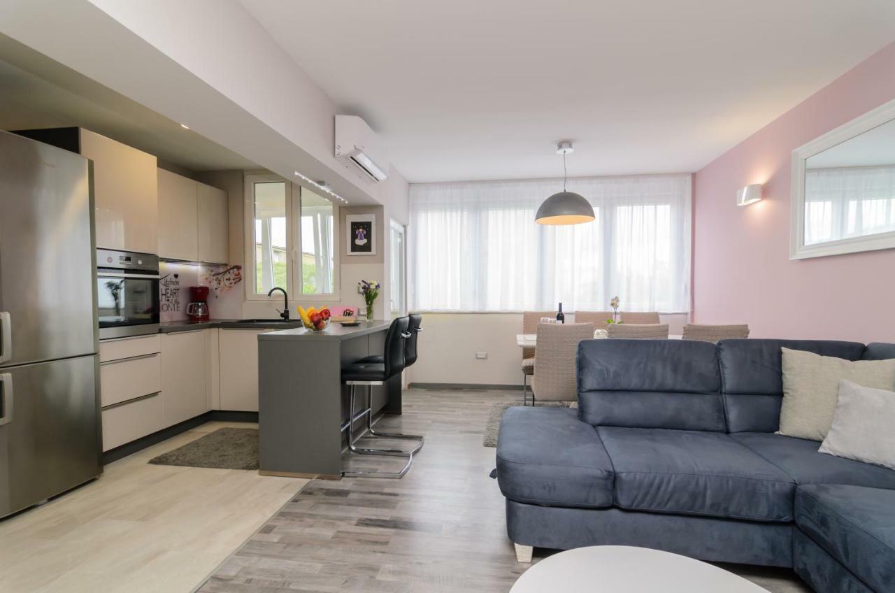 Calm Apartment & Room Zadar Bagian luar foto