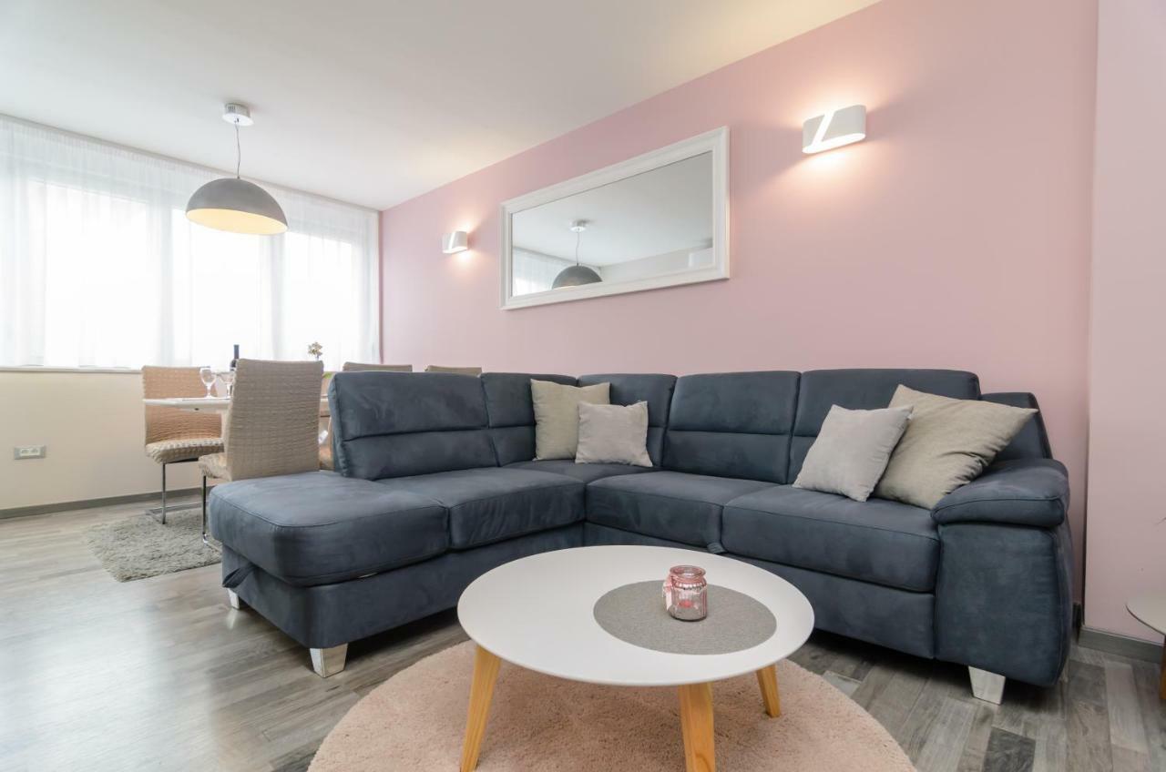Calm Apartment & Room Zadar Bagian luar foto